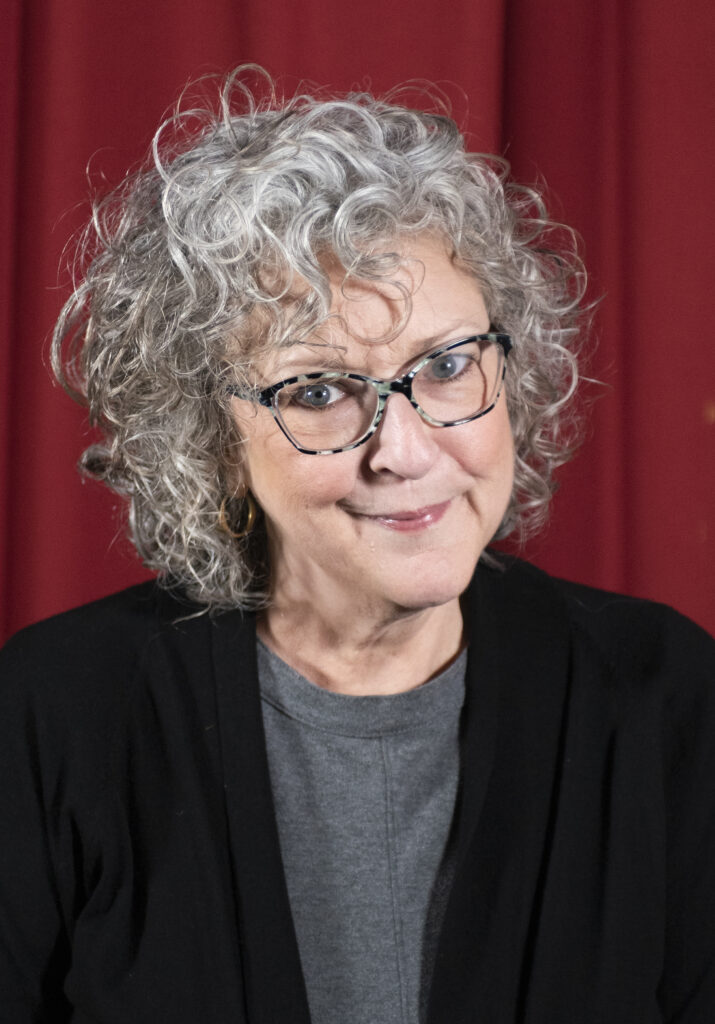 Headshot of Jayne Calkins